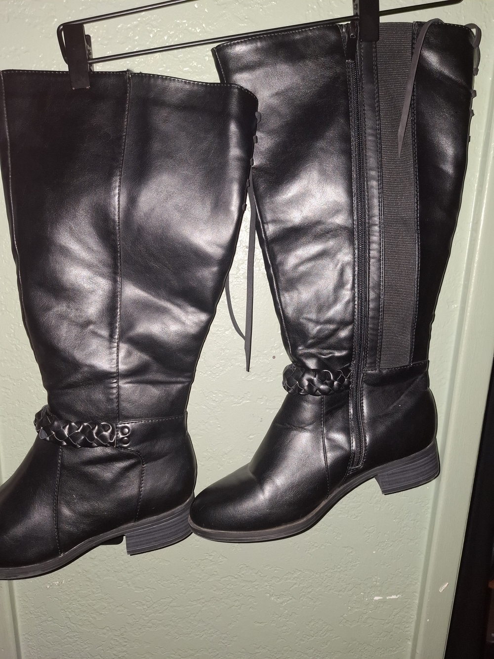 Cloudwalkers knee-high black boots Size 8 1/2
